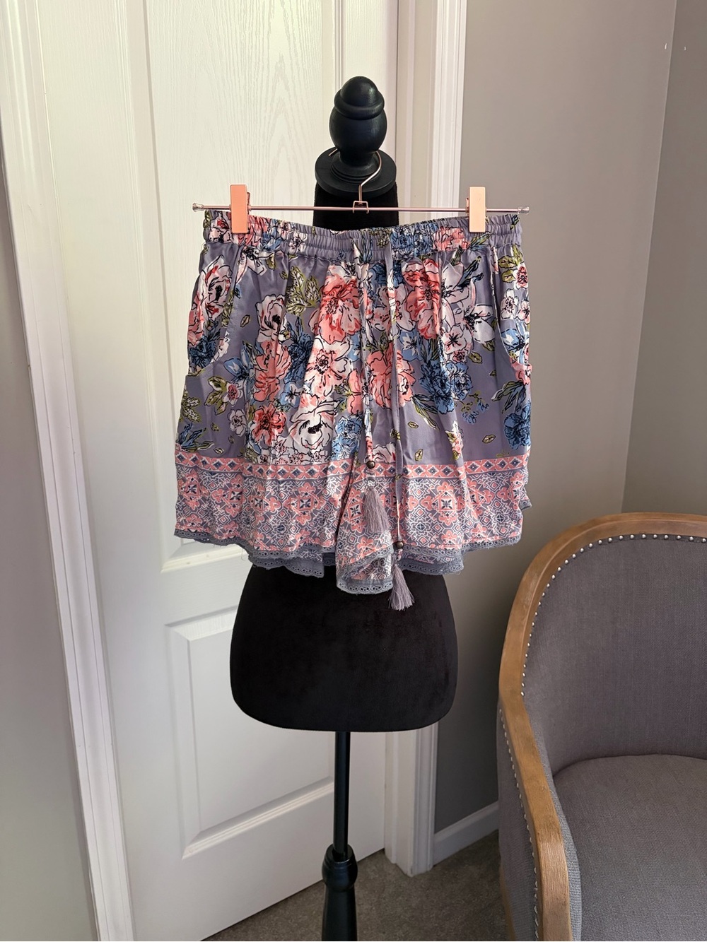 Angie Floral Drawstring Skort in Gray, Pink and Blue